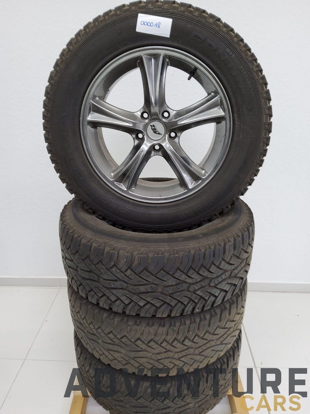CONTINENTAL 255/60R18 112T M+S, Auto-onderdelen, Banden en Velgen, 18 inch, Gebruikt, 255 mm, -