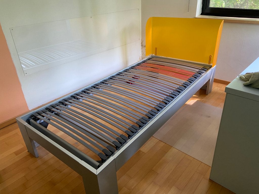 Modern Eenpersoonsbed 0.90x2.00m met lattenbodem, Ophalen, Overige materialen, Gebruikt, 200 cm
