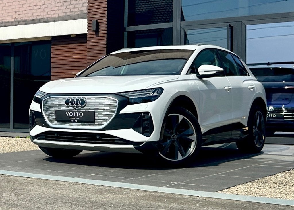 Audi Q4 e tron 82kWh 40 Advanced PANO/SONOS/MATRIX/ACC/CAM, Zwart, Wit, 5 zetels, 1000 kg