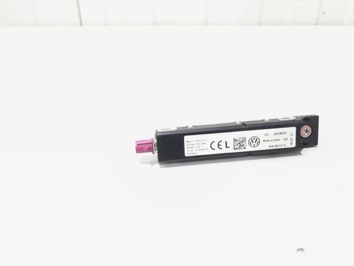 Antenne amplificateur d'un Volkswagen Polo, Autos : Pièces & Accessoires, Volkswagen, -, 3 mois de garantie, Utilisé