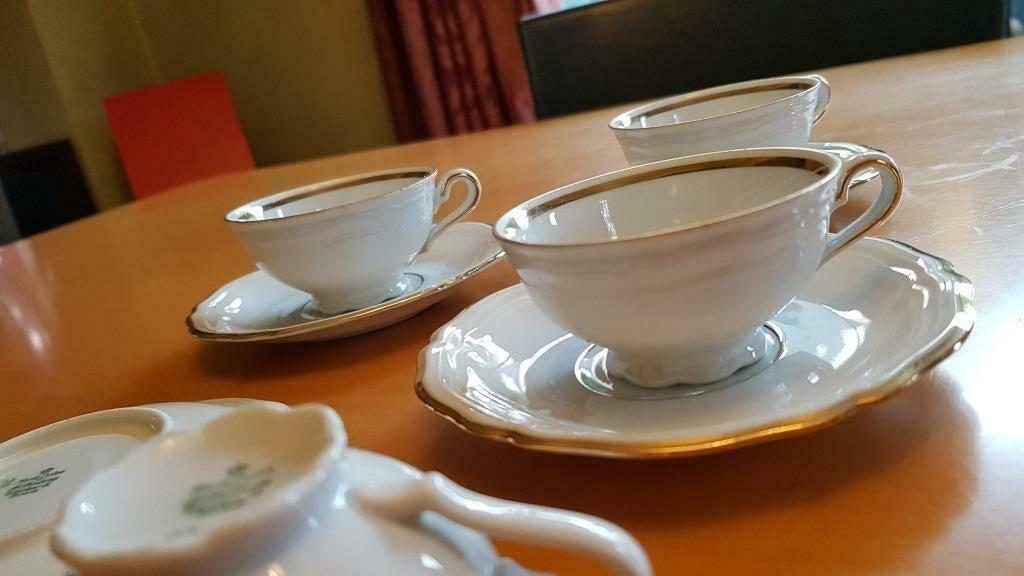 tasses à moka anciens en porcelaine, Enlèvement ou Envoi