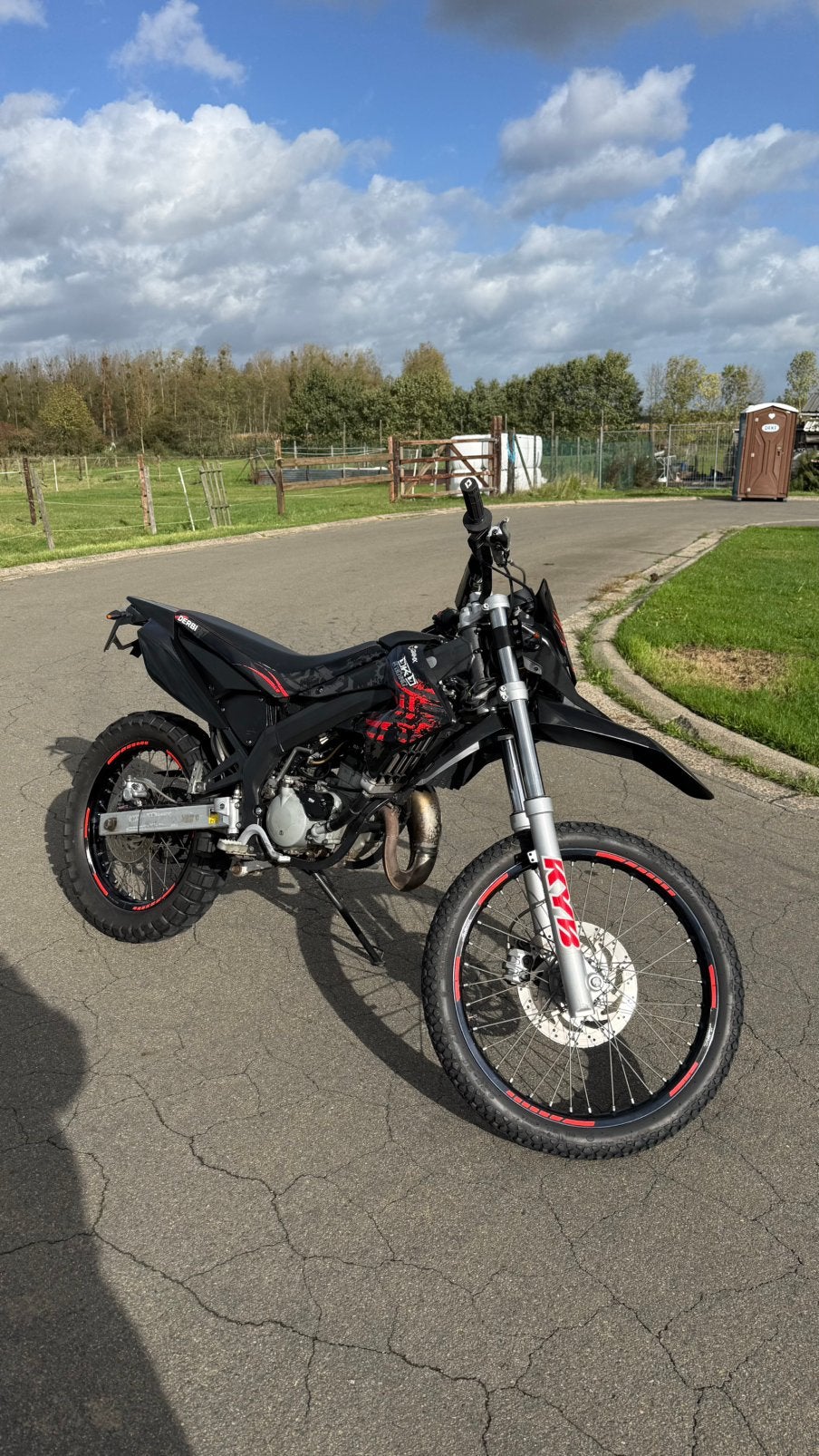 Derbi senda 50 cc 2017 B klasse/45 km per uur, Ophalen, Zo goed als nieuw