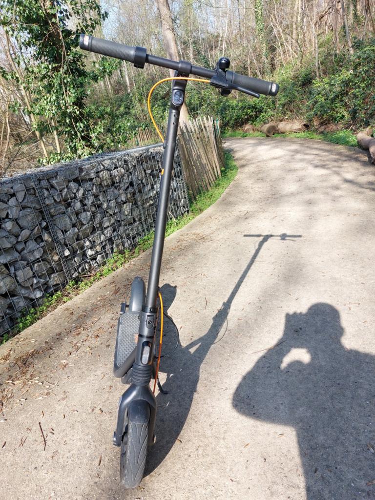 Trottinette Ninebot f2 pro très bon état avec garantie, Enlèvement, Comme neuf, Step électrique (E-scooter), Segway Ninebot