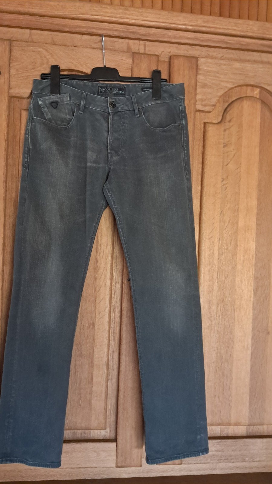 Jeans Gruize « Guess » pour homme, taille 43, Vêtements | Hommes, Jeans, Gris, Enlèvement ou Envoi, Comme neuf, W33 - W34 (confection 48/50)
