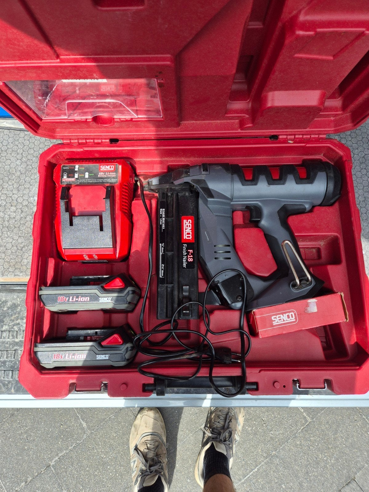 Senco f 16 finish nailer, Ophalen