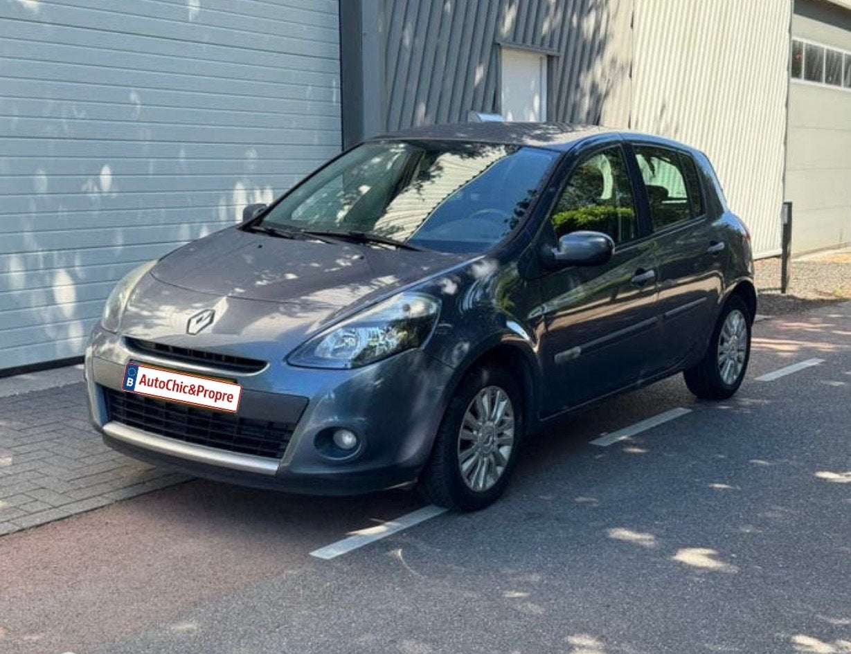 Renault Clio 3 Phase 2 1.2 tCe Euro5 Essence, Entreprise, Boîte manuelle, Noir, 5 portes