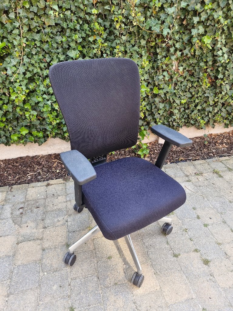 Bureaustoel Ahrend model Sqala - Top merk - Nieuwprijs 545€!, Huis en Inrichting, Bureaustoelen, Gebruikt, Bureaustoel, Zwart