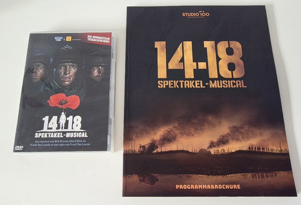 DVD Studio 100 : Musical 14- 18 en programmabrochure, Ophalen of Verzenden