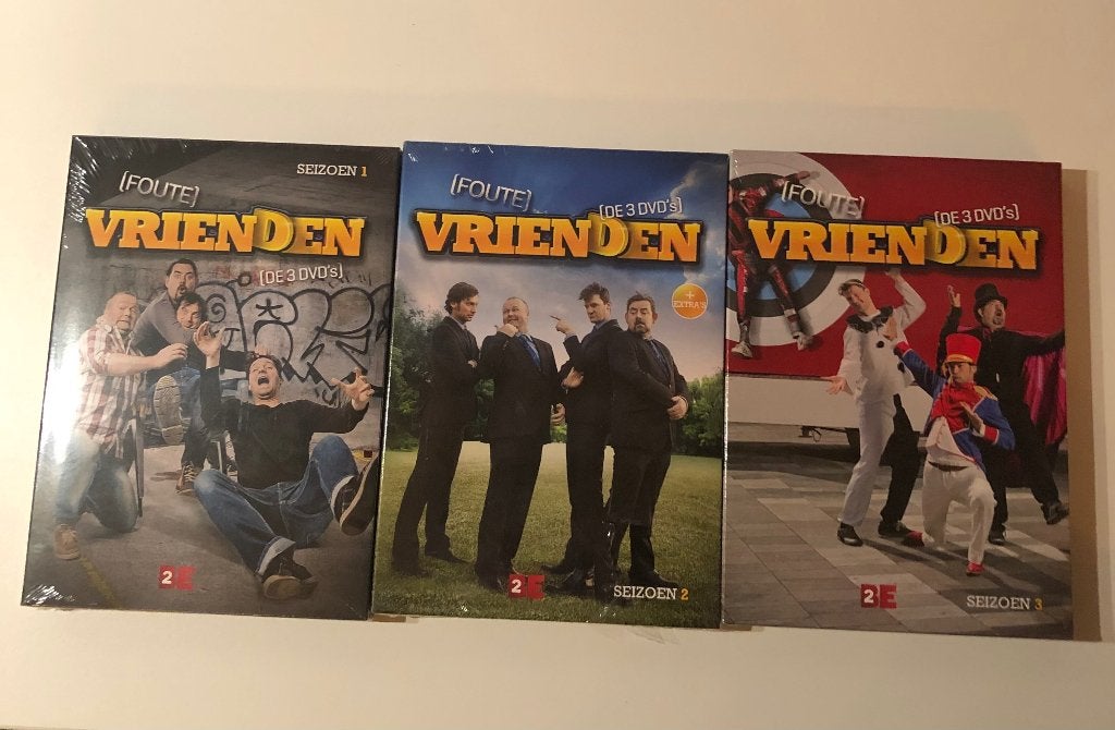 Complete dvd serie foute vrienden € 30,00 Splinternieuw, Ophalen of Verzenden, Nieuw in verpakking