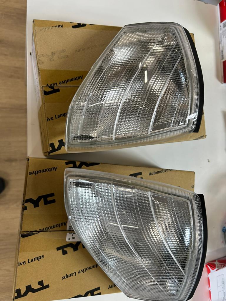 Kit de clignotants blancs SL r129, Autos : Pièces & Accessoires, Enlèvement ou Envoi, Neuf, Mercedes-Benz
