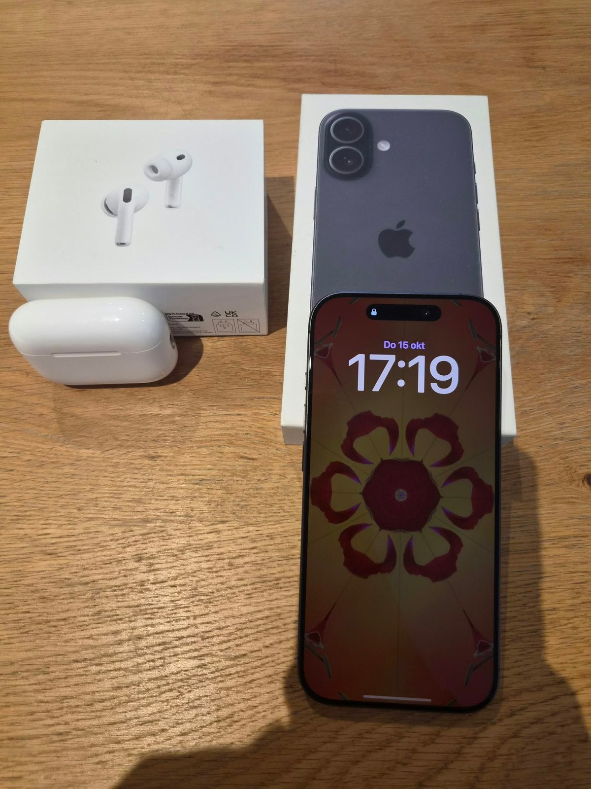 Iphone 17 256gb en Airpods pro 3 met garantie, Telecommunicatie, Ophalen of Verzenden, Zo goed als nieuw, 256 GB