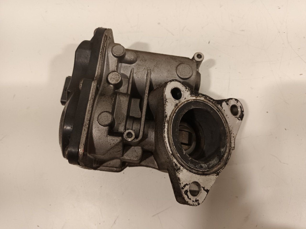 Egr klep Renault Clio, Onderdelen@venauto.nl, Van der Ven Autorecycling B.V., Ettenseweg 76, 4706 PB Roosendaal, The Netherlands
