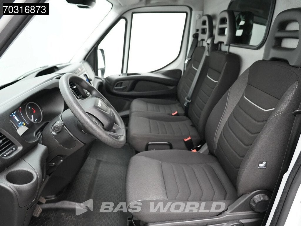 Iveco Daily 35S16 Automaat L3H2 160PK Airco Camera Parkeerse, Auto's, Automaat, Stof, Gebruikt, Euro 6