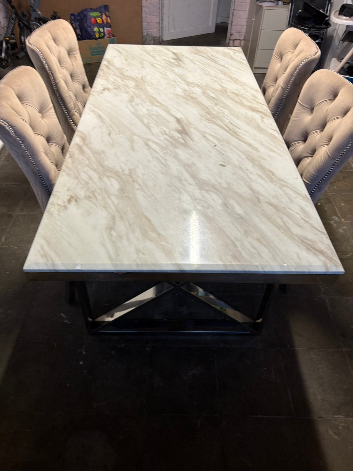 Table a mange et console en marbre avec 4 chaises, Maison & Meubles, Tables | Tables à manger, Enlèvement, Utilisé