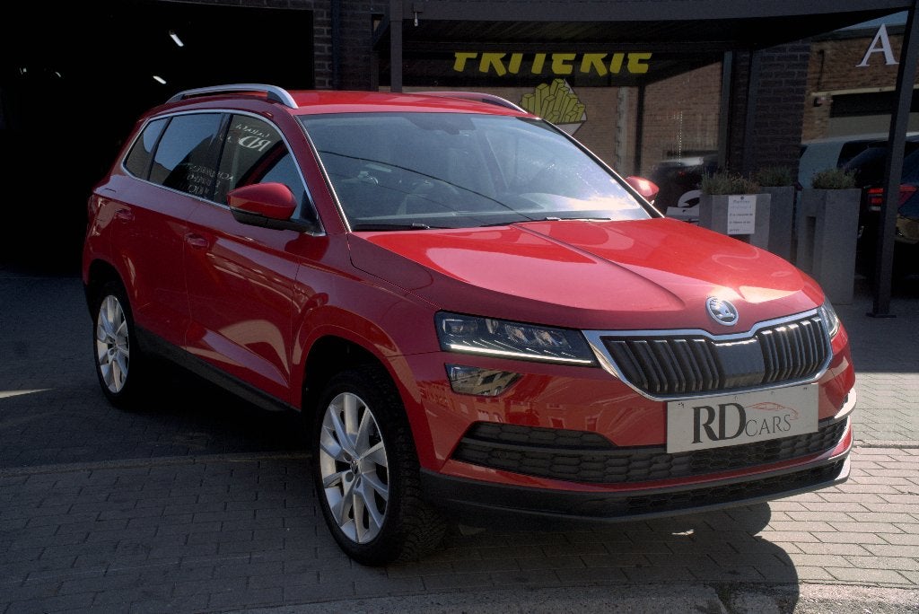 SKODA KAROQ 2018 ACHTERUITKIJKCAMERA VERWAR STOELEN GARANTIE, Voorwielaandrijving, Dealer onderhouden, Stof, Karoq