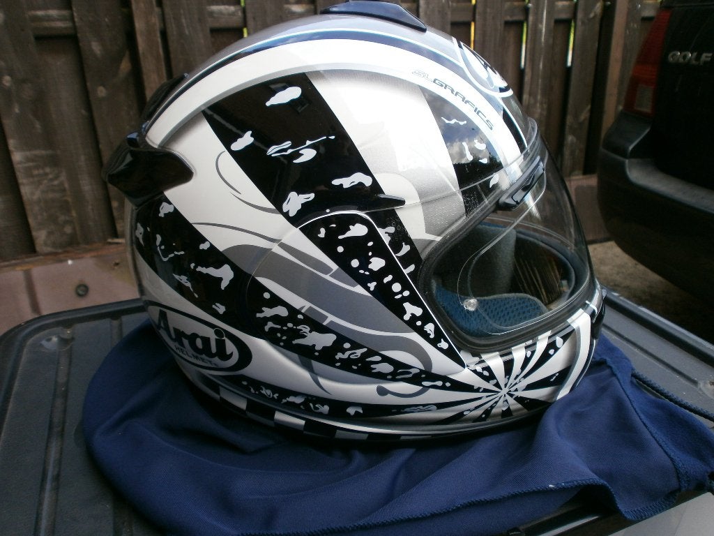 Casque Arai chaser-v XL noir/blanc état comme neuf, Motos, Vêtements | Casques de moto, Seconde main, Arai, Enlèvement ou Envoi