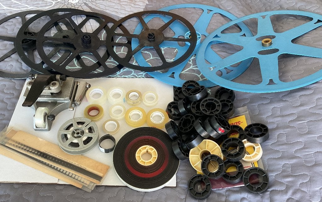 Viewer 16mm + kleefpers + split spoelen + tape enz, Audio, Tv en Foto, Filmrollen, Ophalen, 16mm film