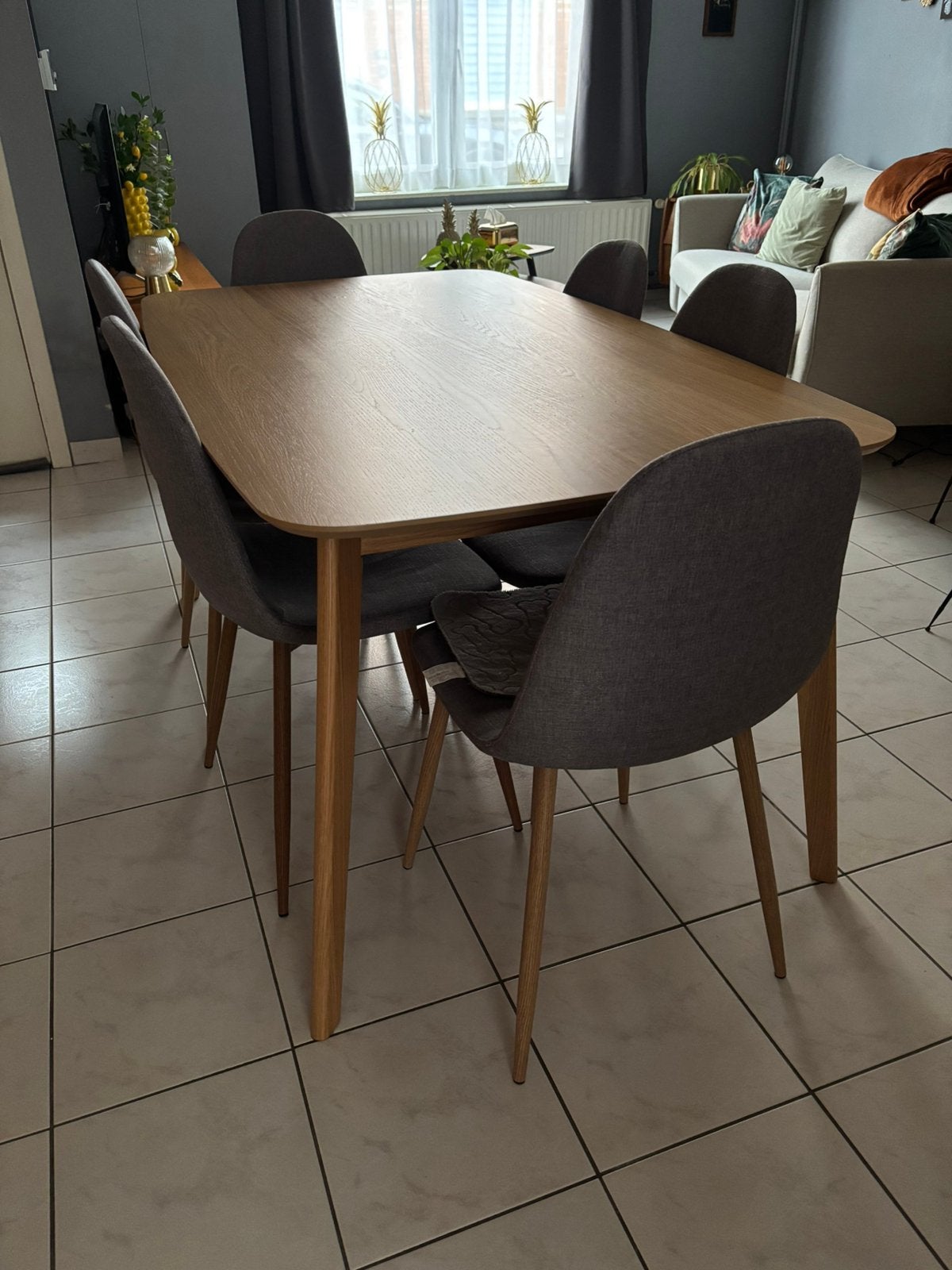 Eettafel van Jysk, Huis en Inrichting, Ophalen, Zo goed als nieuw
