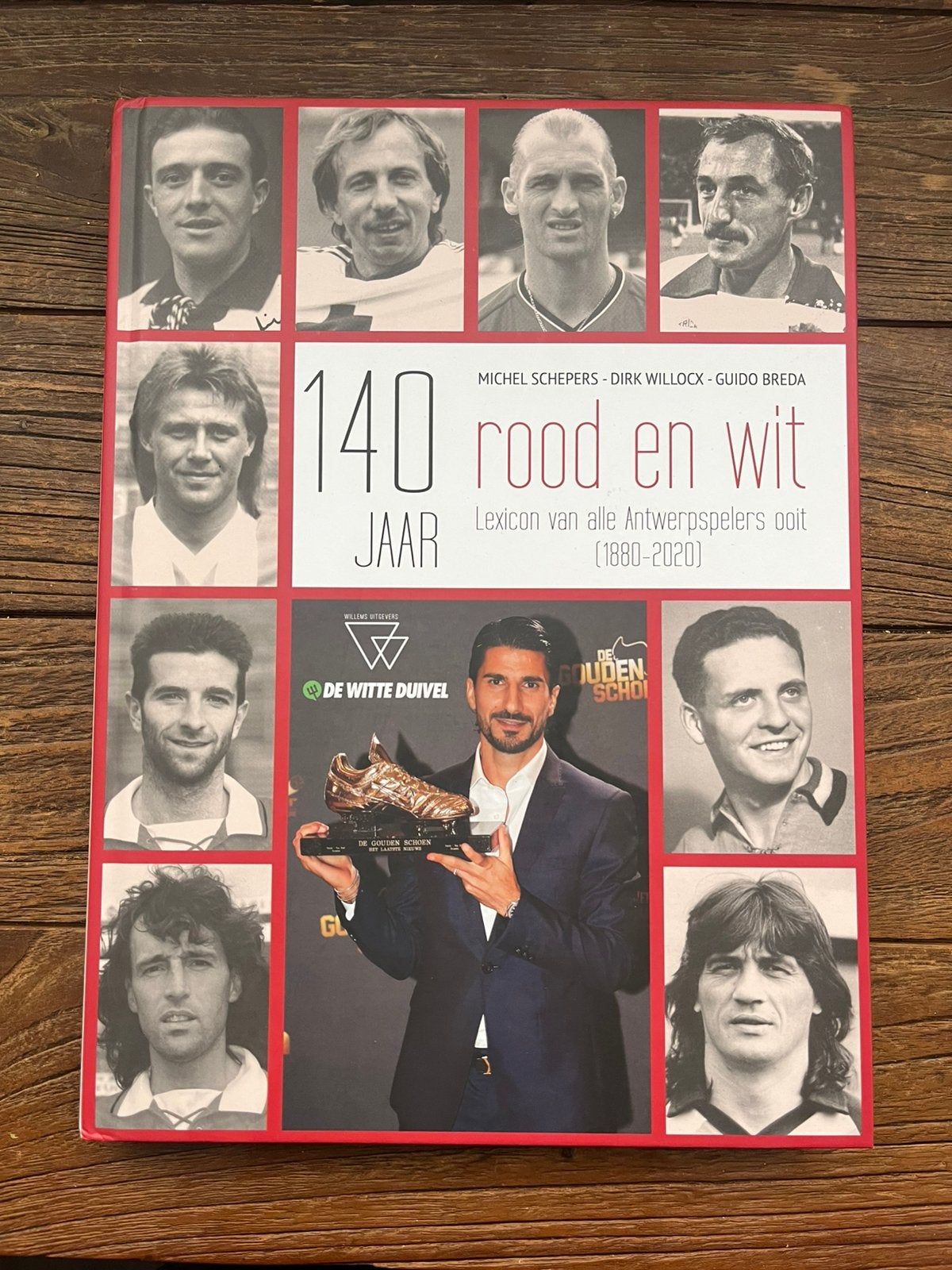 Boek 140 jaar ROOD en WIT. Royal Antwerp FC, Enlèvement, Comme neuf