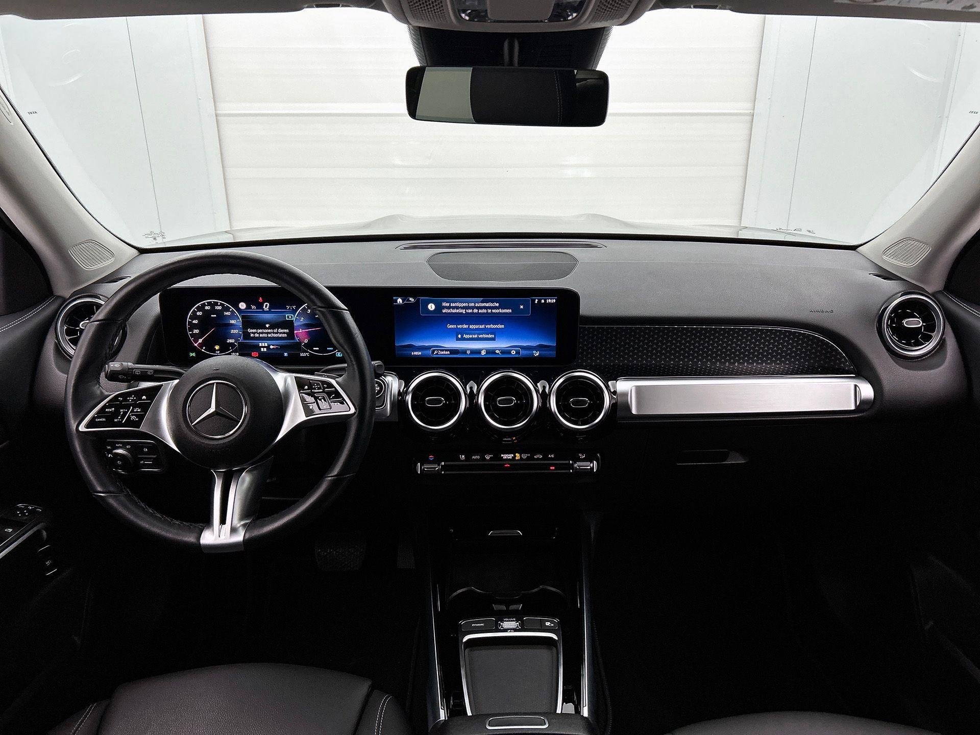 Mercedes-Benz GLB-Klasse 180 Luxury Line | 7 Zitter| Smartph, Auto's, Mercedes-Benz, Dealer onderhouden, Stof, 4 cilinders, 136 pk
