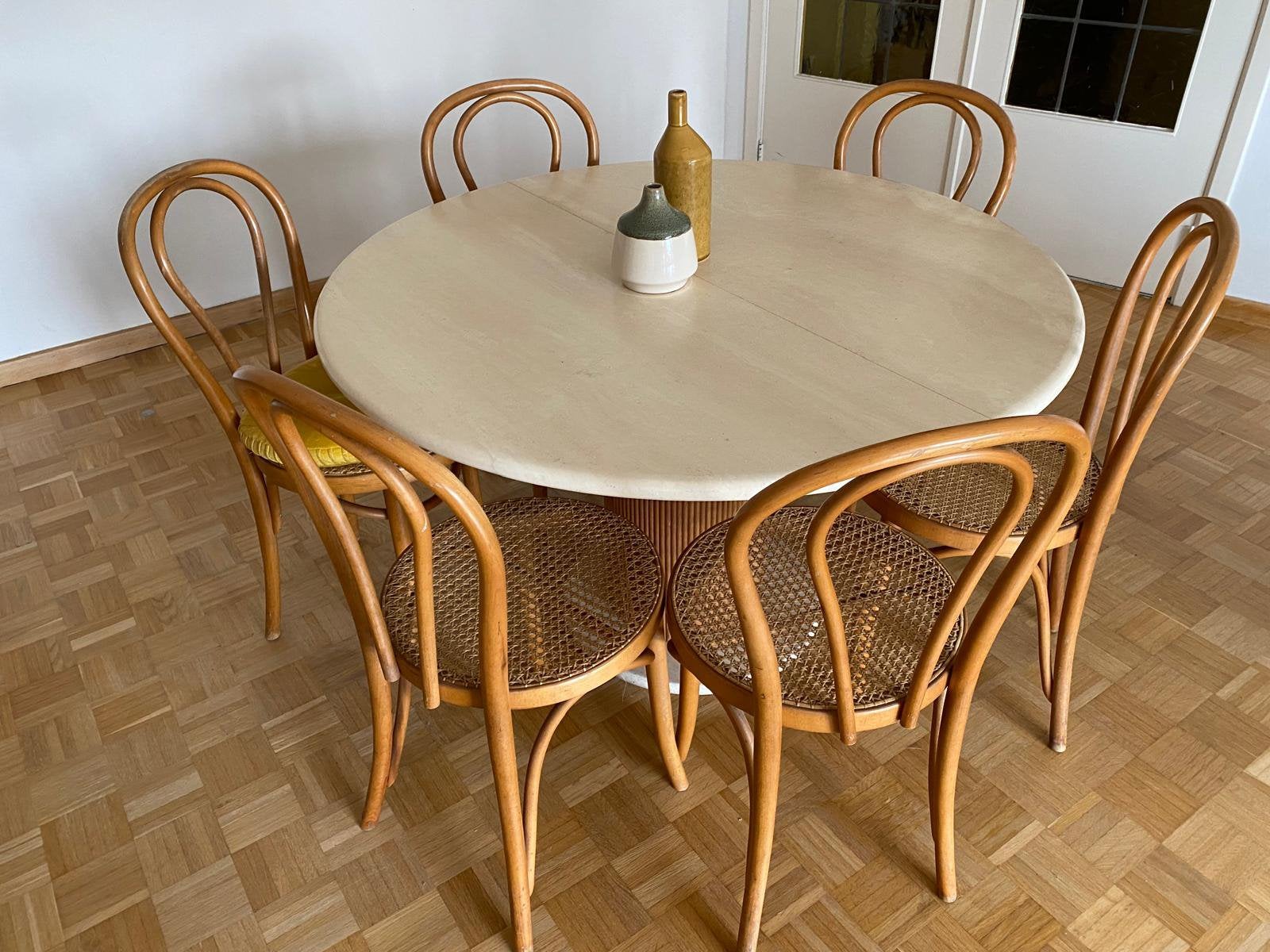 Prachtige uitschuifbare eettafel in Travertin, Huis en Inrichting, Ophalen, Zo goed als nieuw, Rond, Past in elk hedendaags interieur