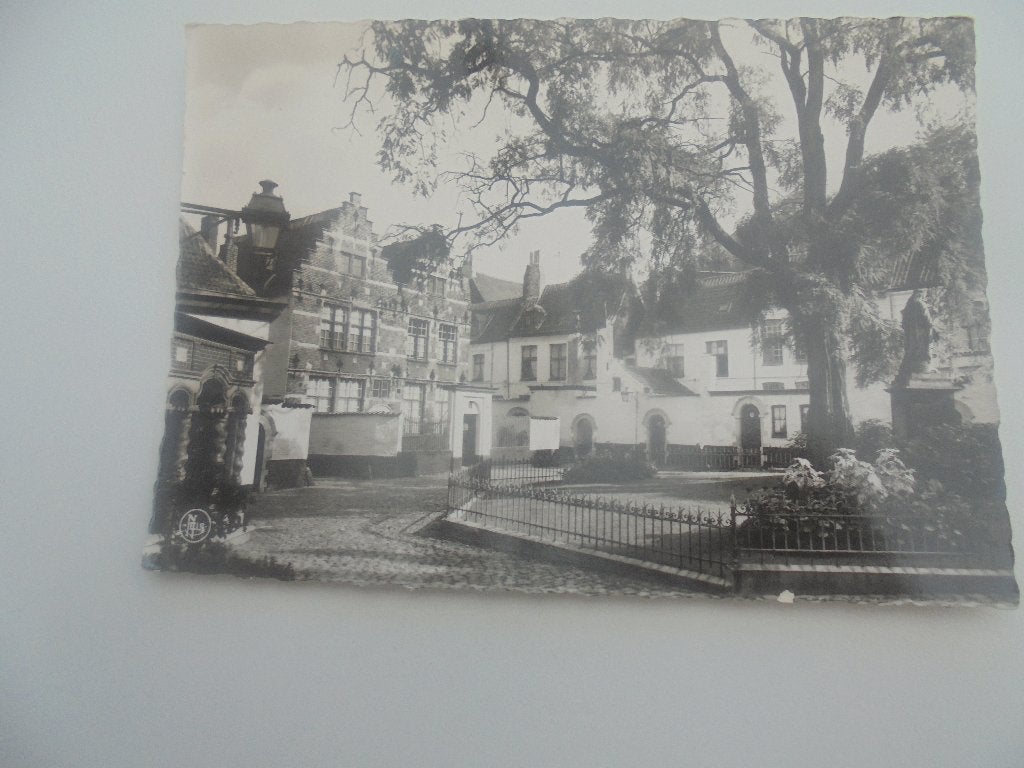 kortrijk--begijnhof, Verzamelen, Ophalen of Verzenden, 1940 tot 1960, Ongelopen, West-Vlaanderen