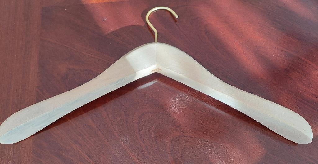 meerdere nieuwe massive beuken houten kledinghangers 43 cm, Huis en Inrichting, Woonaccessoires | Kapstokken, Overige typen, Nieuw