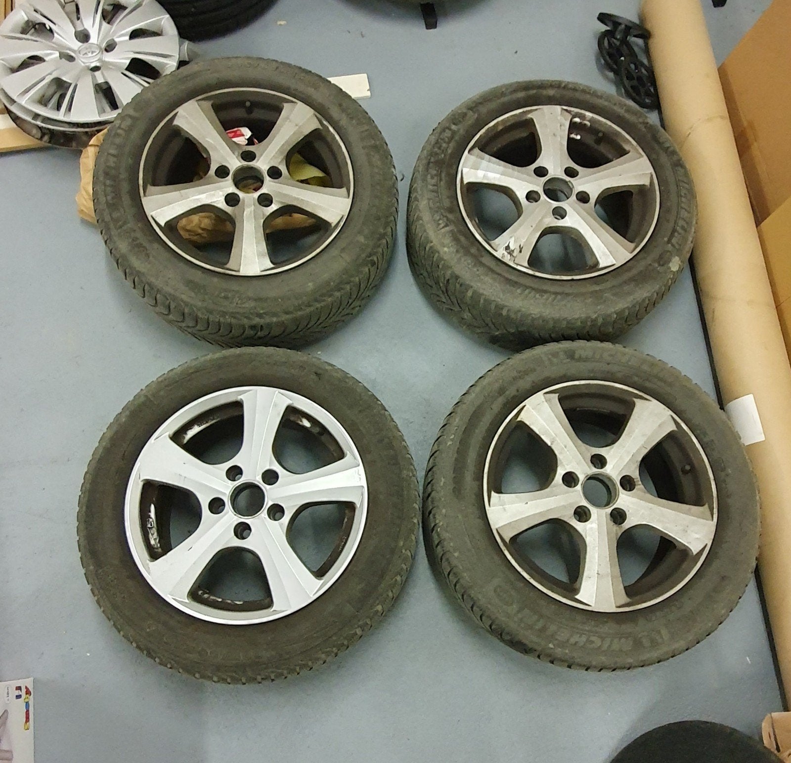 Velgen 16 inch met winterbanden 205/60R16, Pneus hiver, 16 pouces, Véhicule de tourisme, 205 mm