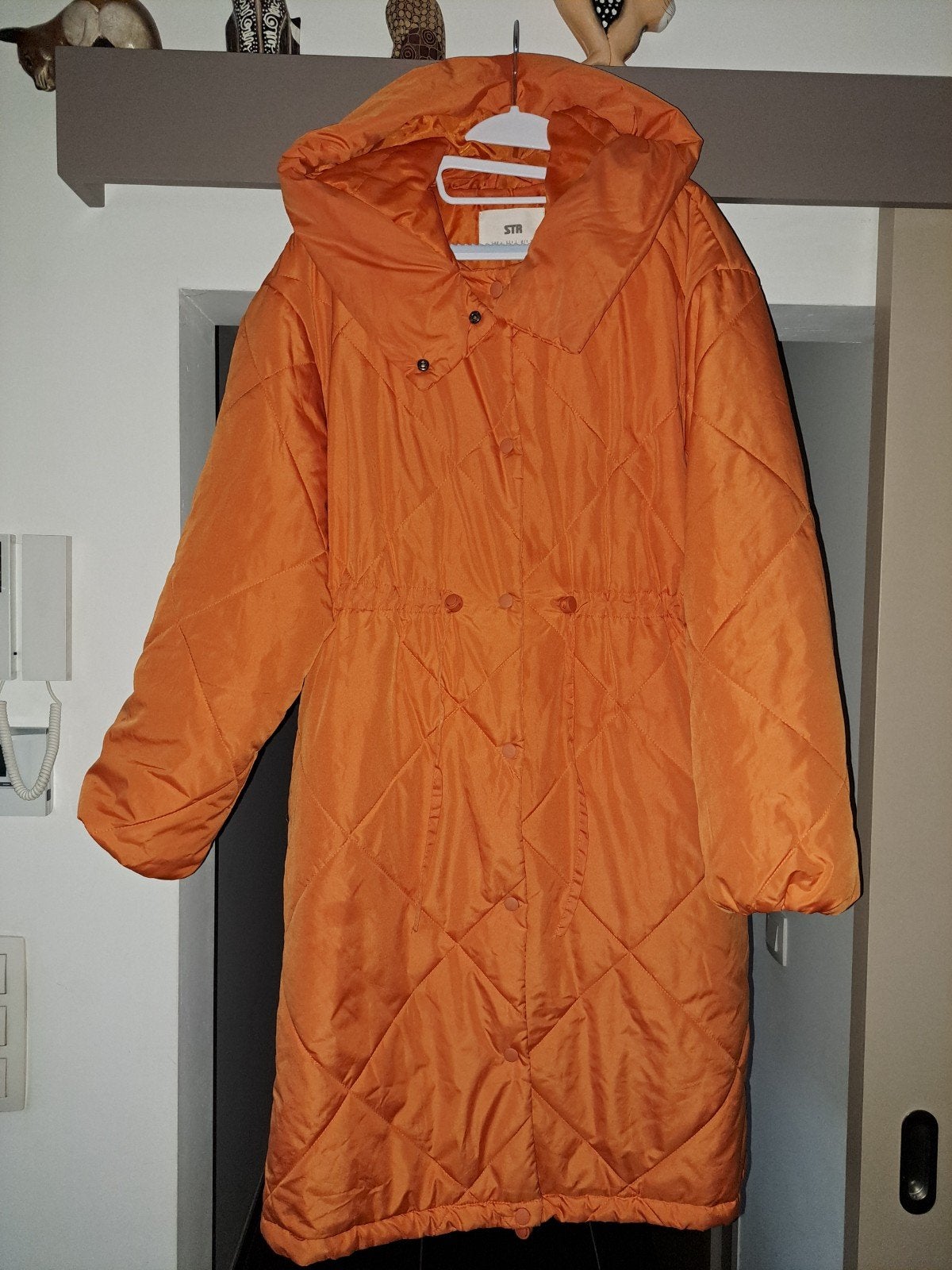 Parka longue orange Stradivarius, taille L, Vêtements | Femmes, Taille 42/44 (L), Enlèvement ou Envoi, Comme neuf, Stradivarius