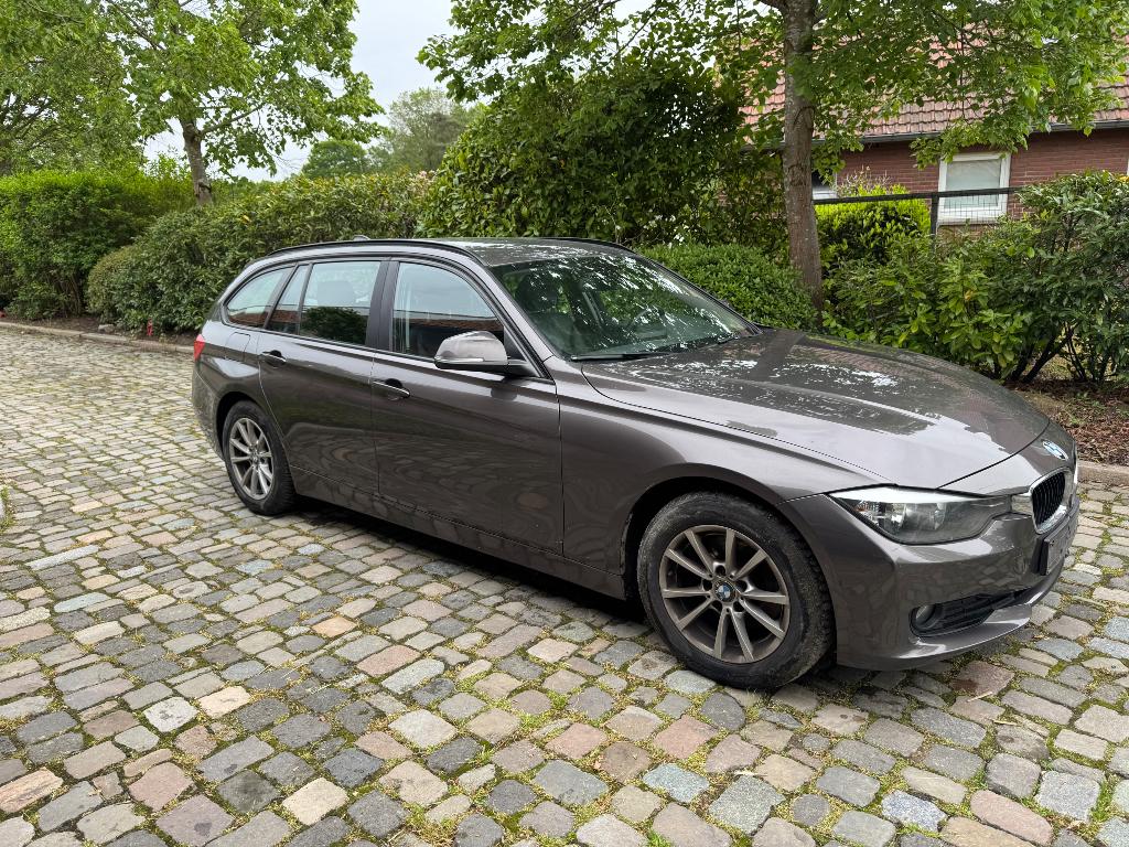BMW 320D, Autos, Argent ou Gris, Achat, Noir, 5 portes