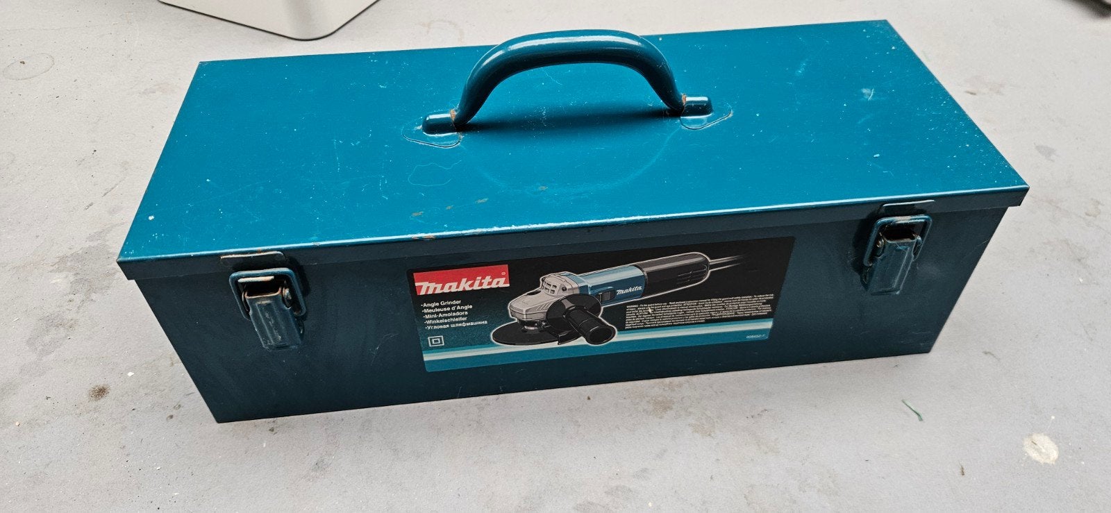 Makita haakse slijper in originele metalen koffer – Getest &, Doe-het-zelf en Bouw, Ophalen