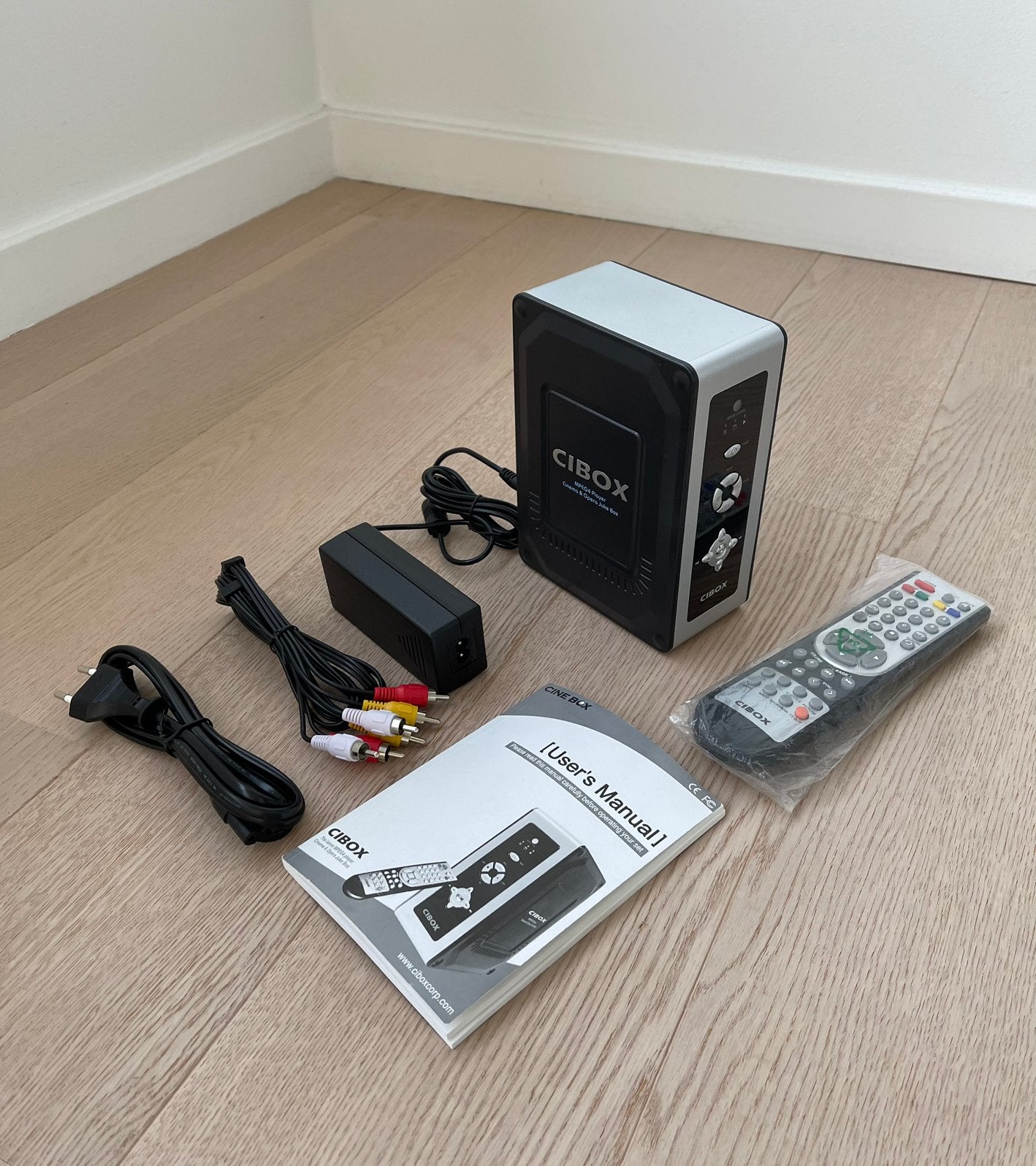 CINE BOX MPEG4 player, Ophalen of Verzenden, Nieuw