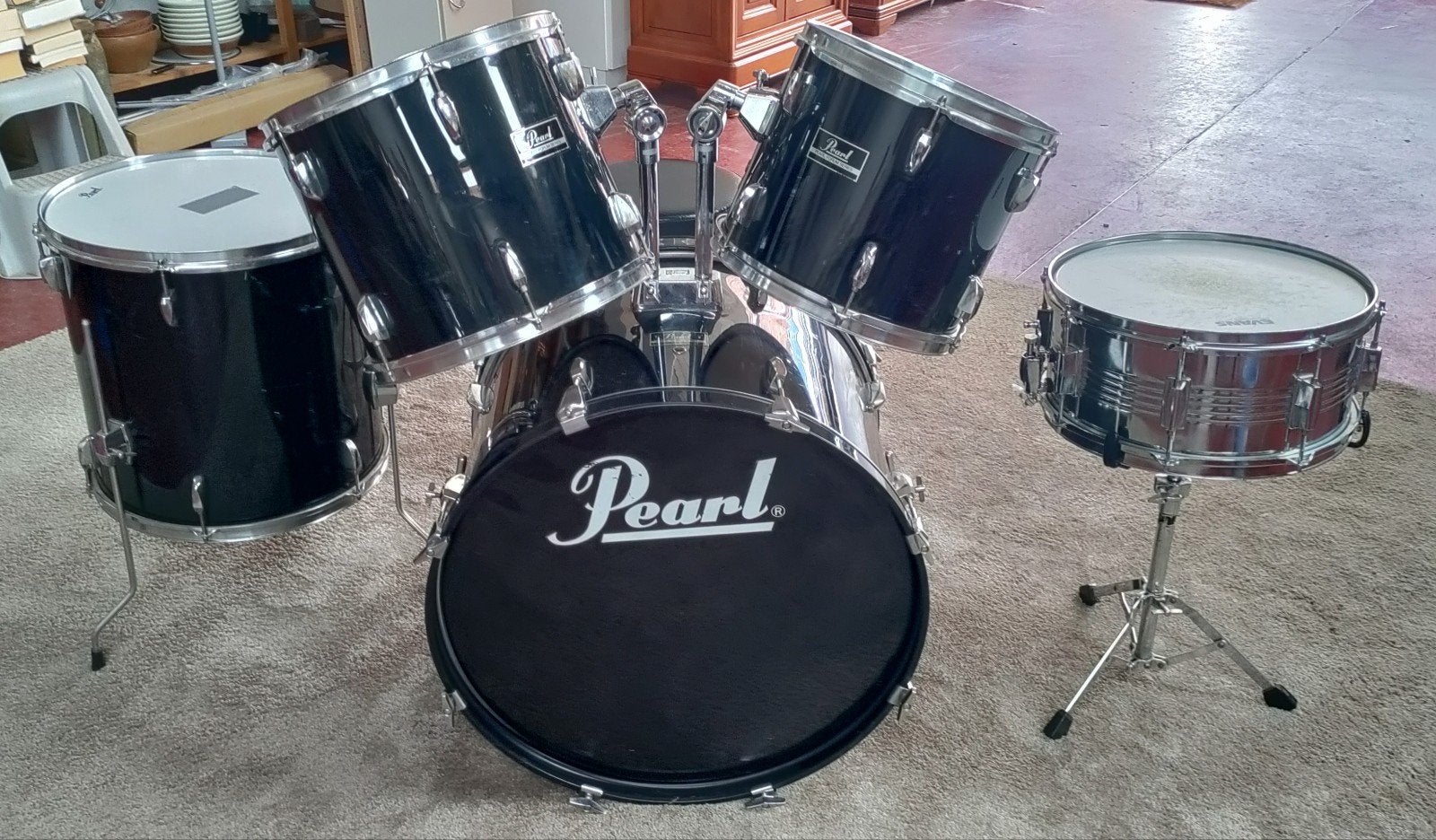 Kit batterie Pearl Export finition noire = 150 EUR, Musique & Instruments, Enlèvement, Pearl