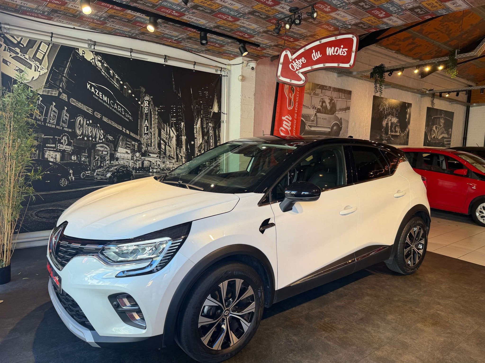 Renault Captur 1.6 e-Tech PHEV * HYBRID * BOITE AUTO * CAM *, Auto's, Automaat, Adaptive Cruise Control, Gebruikt, 4 cilinders