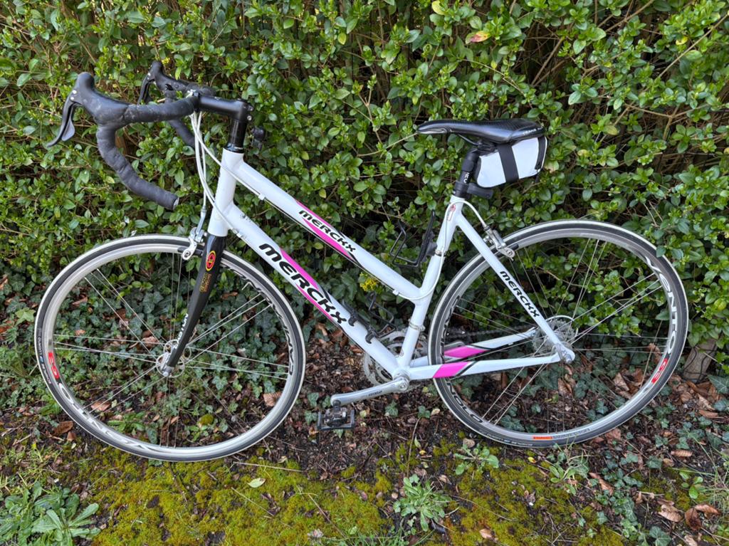 Dameskoersfiets eddy merckx zo goed als nieuw, Fietsen en Brommers, Ophalen, Zo goed als nieuw
