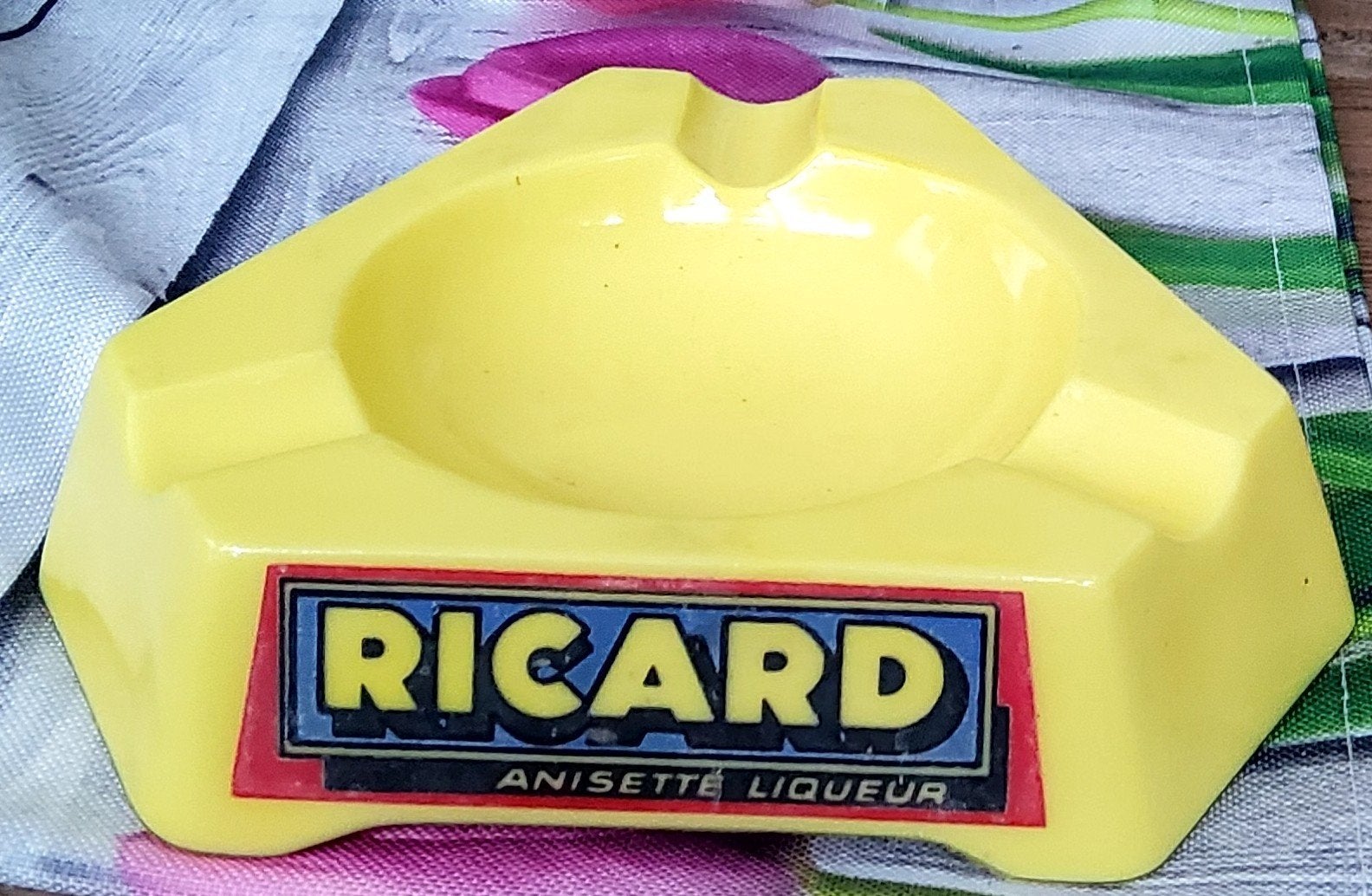 Joli cendrier Ricard, Collections, Enlèvement ou Envoi