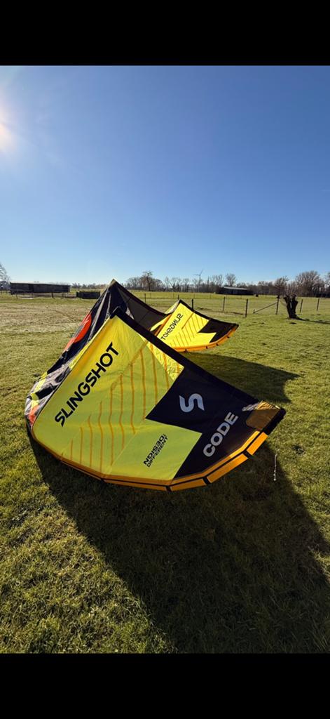 Kite 9m NXT slingshot, Watersport en Boten, Kitesurfen, Zo goed als nieuw, Kite, Ophalen of Verzenden