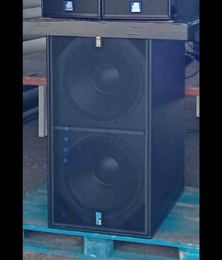 2 CAISSONS DB Technologies DVA S20, TV, Hi-fi & Vidéo, Enceintes, Autres marques, Subwoofer, Enlèvement, Utilisé