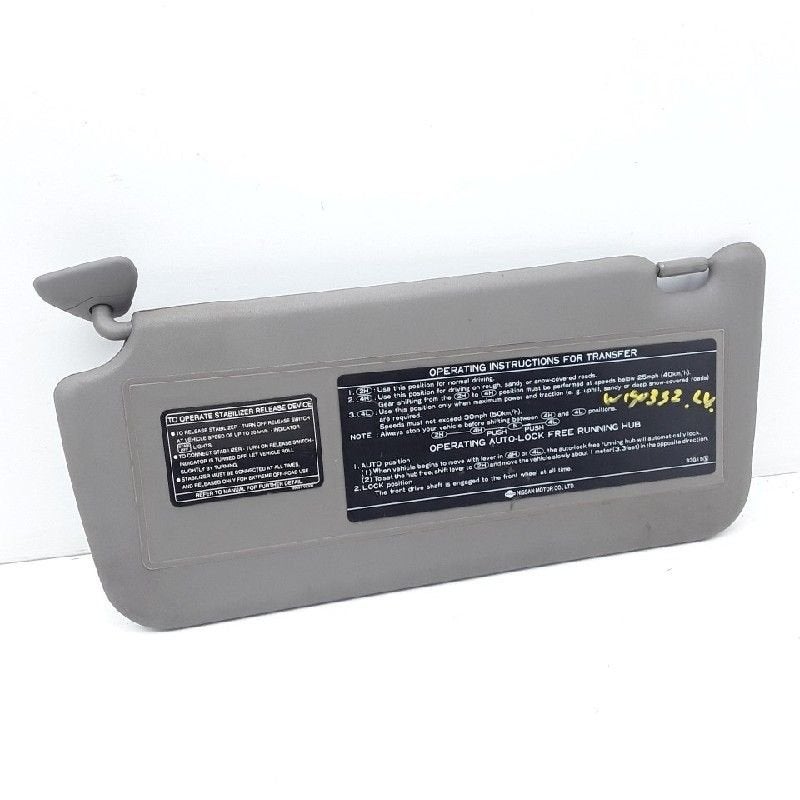 ZONNEKLEP Nissan Patrol GR (Y61) (01-1997/03-2010), Auto-onderdelen, Interieur en Bekleding, Gebruikt, Nissan