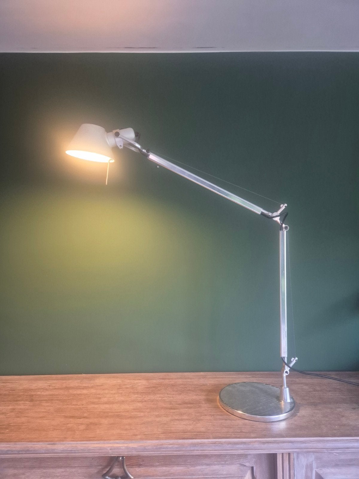 Artemide Tolomeo tafellamp, Ophalen