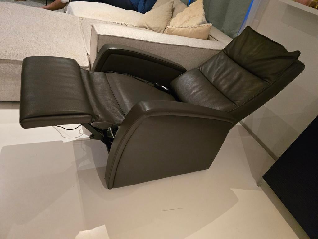Relaxzetel leder elektrisch, Ophalen