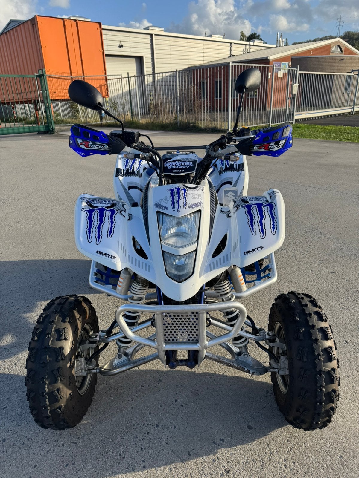Ltz 400, Motos