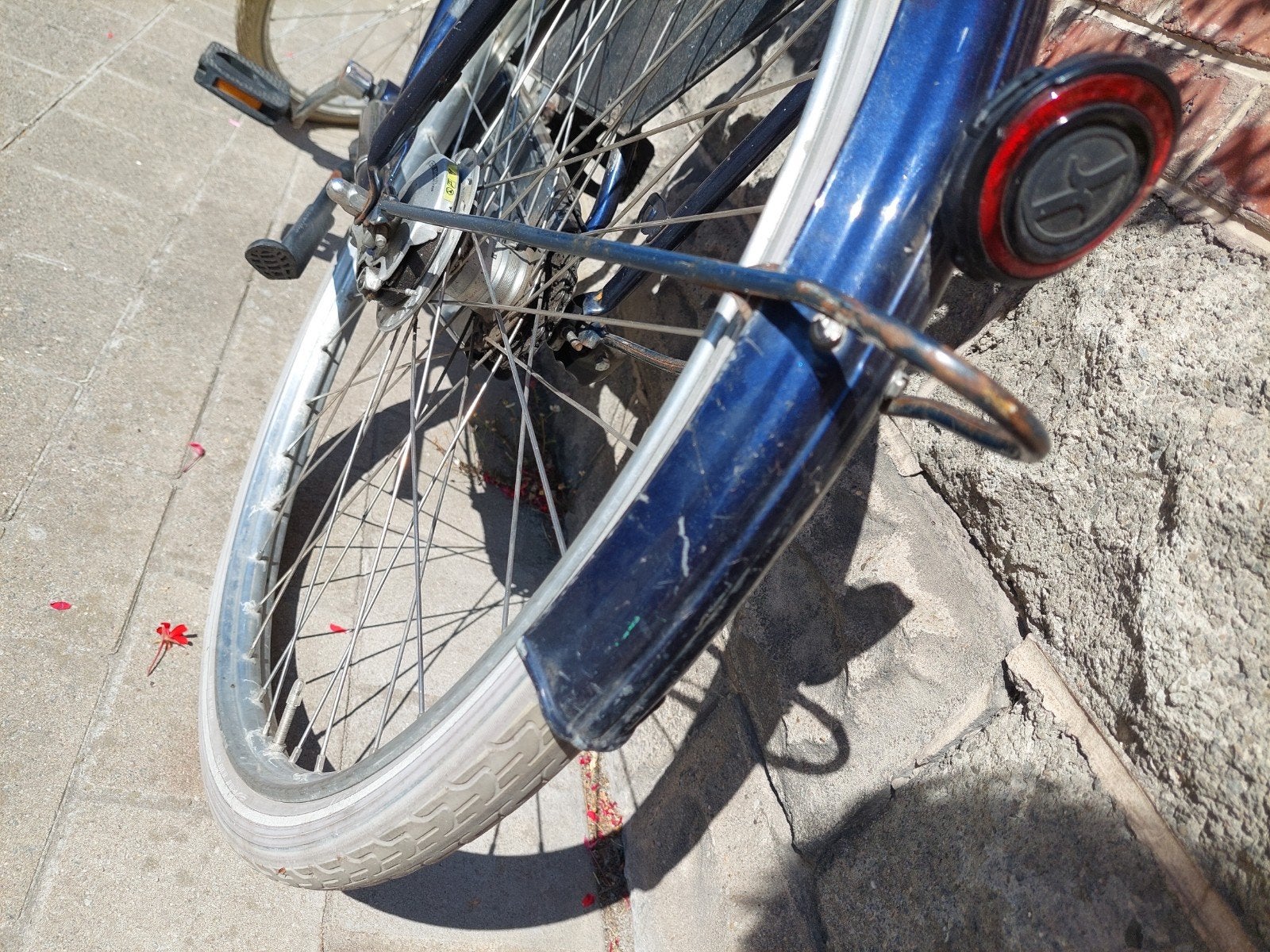 Batavus damesfiets, Enlèvement