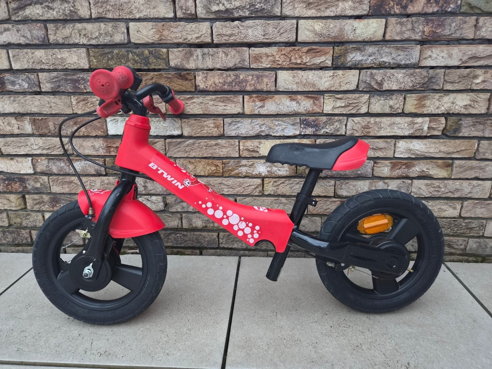 B'Twin loopfiets trapfiets 2 in 1 - 12 inch, Kinderen en Baby's, Speelgoed | Buiten | Voertuigen en Loopfietsen, Ophalen, Loopfiets