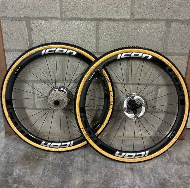 Icon wielen + toebehoren, Fietsen en Brommers, Fietsonderdelen, Ophalen, Gebruikt, Wiel, Carbon
