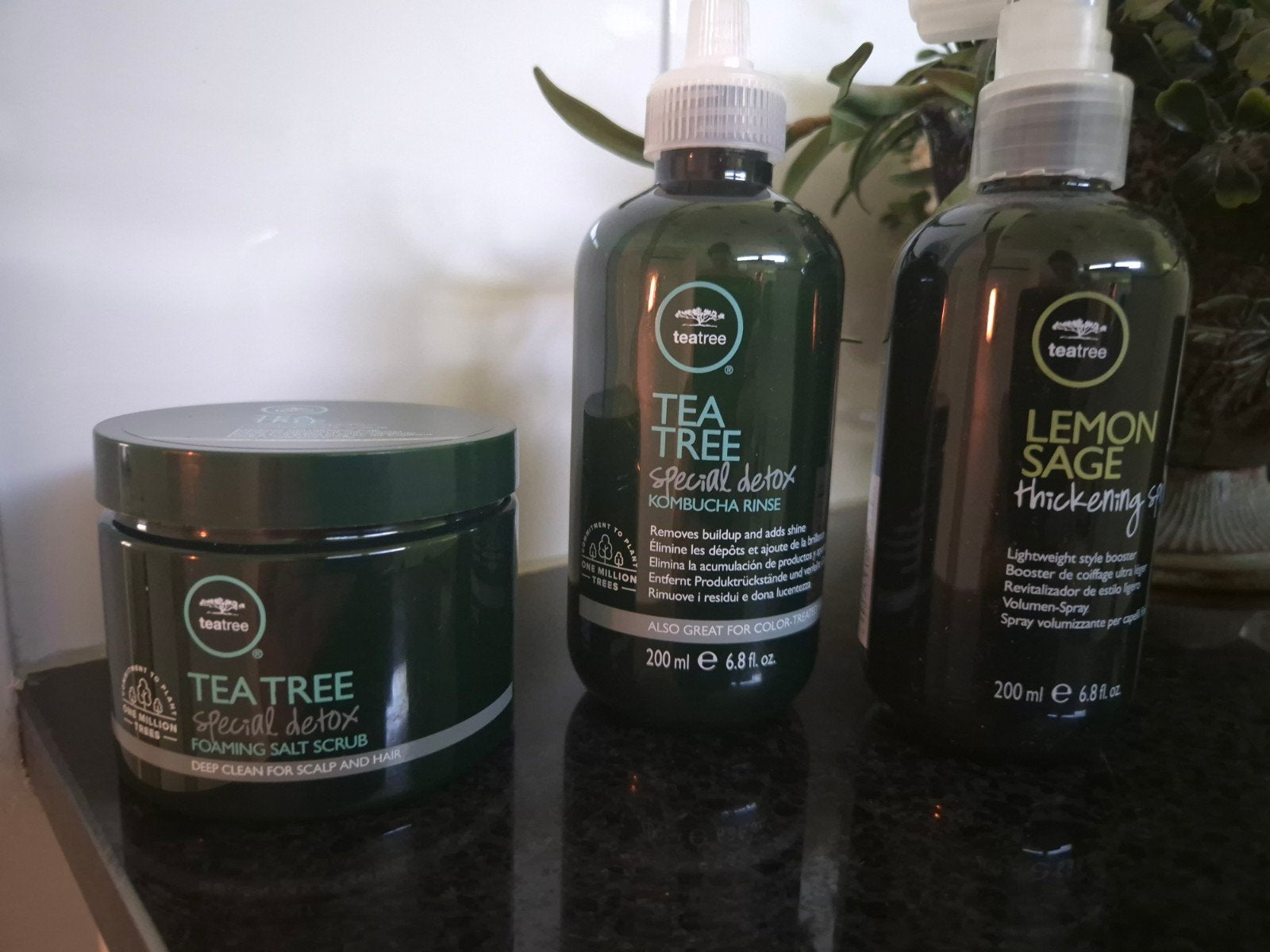 Bijna 50% Korting!  Paul Mitchell Tea Tree Mega Voordeelset, Handtassen en Accessoires, Uiterlijk | Lichaamsverzorging, Ophalen of Verzenden
