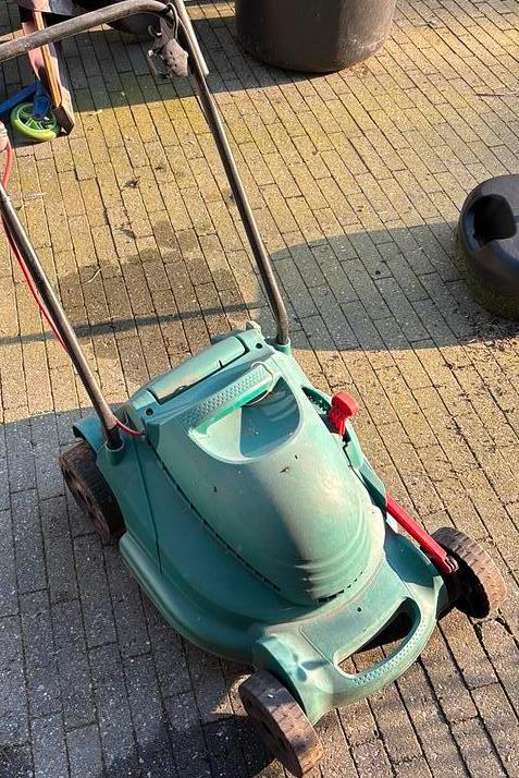 Bosch rotak met opvangbak grasmaaier, Tuin en Terras, Grasmaaiers, Ophalen, Gebruikt, Elektrische grasmaaier, Opvangbak