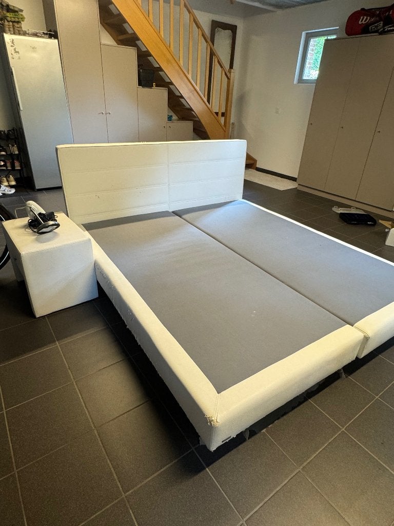 Bed, Enlèvement, Utilisé, 180 cm, 200 cm