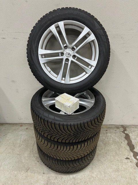 Winterset Volvo XC40 Falken EuroWinter HS01 235/55 R18, Ophalen, 18 inch, Gebruikt, -