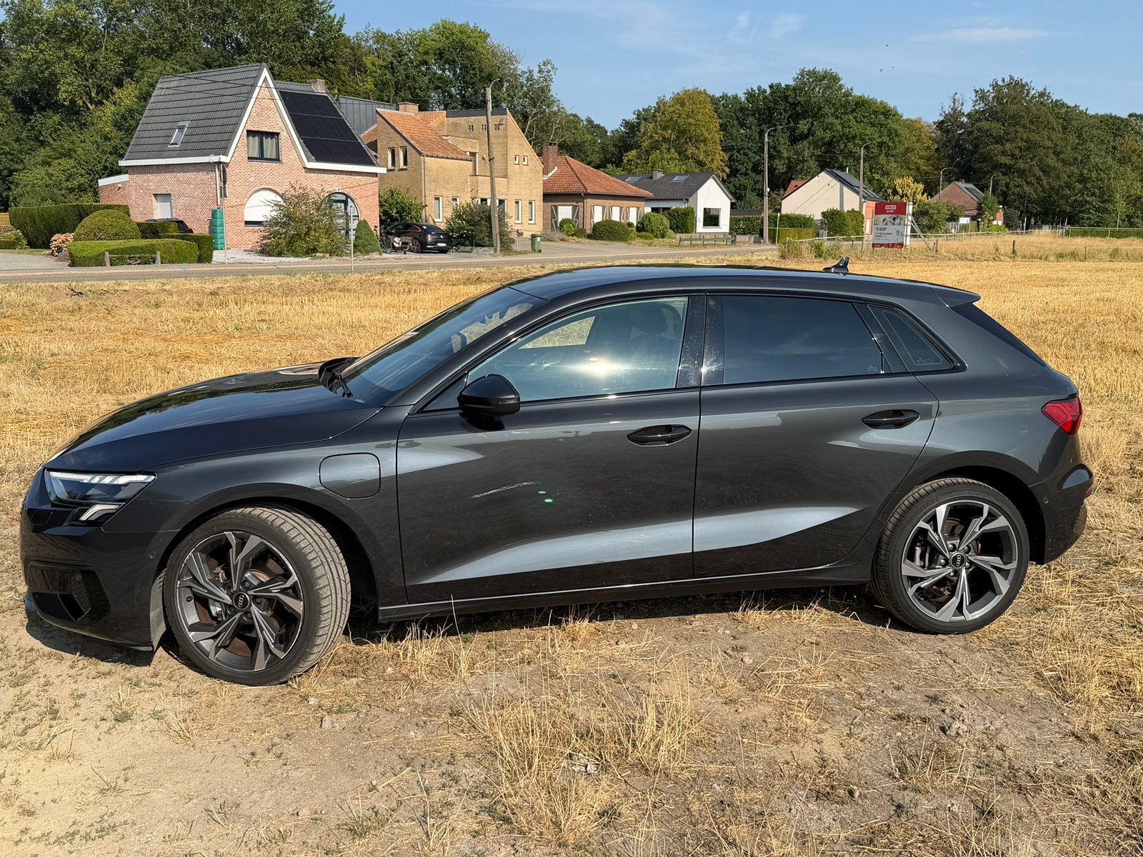 Audi A3 Sportback PHEV 40 TFSI et Attraction S tronic (150), Autos, Cuir, Argent ou Gris, Achat, Euro 6